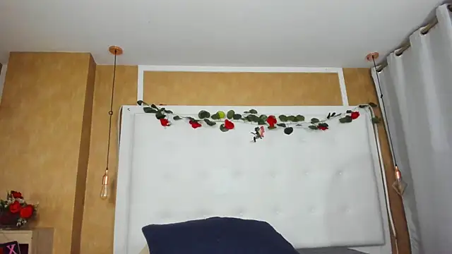 Онлайн чат XXX Heidy_milf