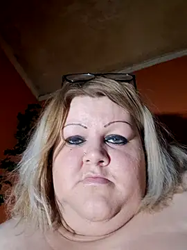 Chat XXX en directo de ducicsajsziii