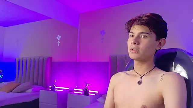Derek_SinnのライブXXXチャット