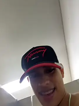 HarryGaze Live XXX Chat