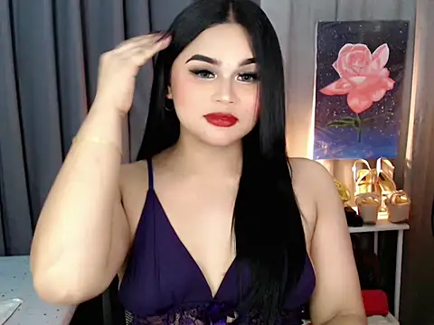 Urasian_Fucker Show in webcam