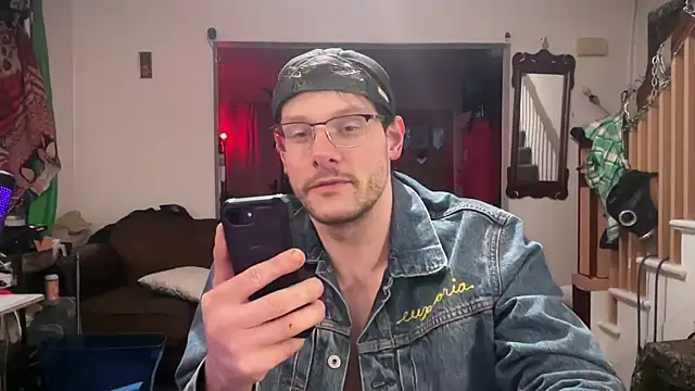 MasterDaddyCool élő XXX-chatje