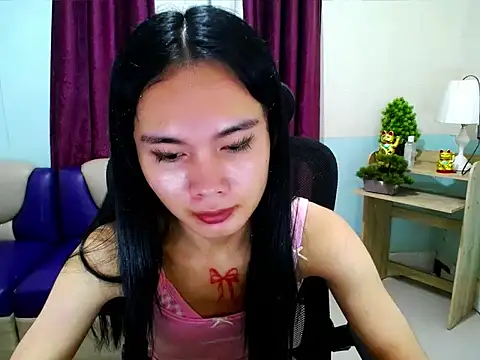 Вебкам-шоу devine_goddess