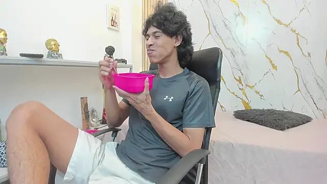 Zayn_Fox32 webcam show