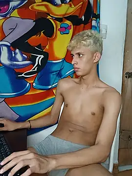 Alayn_sexy_ayes 在線直播表演