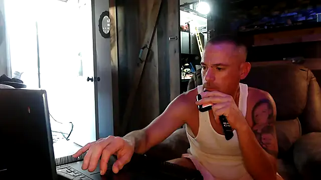 MISTERANDDEMI's Webcam Show