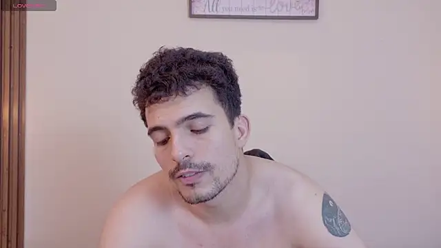 tanner-hard_ webkamerás műsora