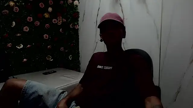 แชท XXX สดของ ManSant