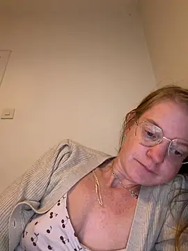 jannis1992 – Naživo XXX chat