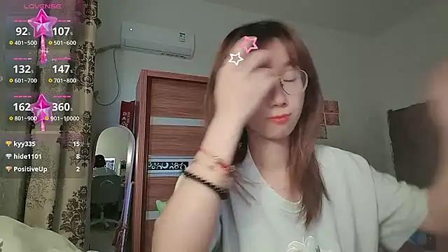 Živý XXX chat Lili_666