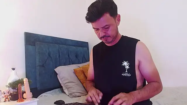 cedrixx10 élő XXX-chatje