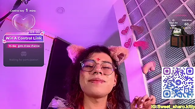 Sweet-SharoKitty Show in webcam