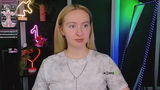 mila_glow1 Adlı Modelin Canlı XXX Sohbeti
