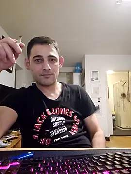 Онлайн чат XXX mihaimichael