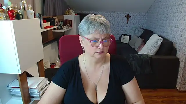 bigtits4you's Live XXX Chat