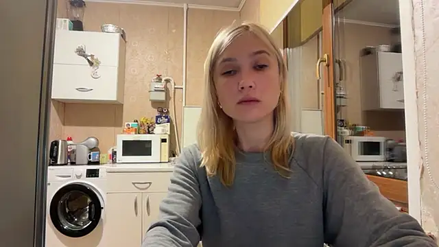 AngelJeni Adlı Modelin Canlı XXX Sohbeti