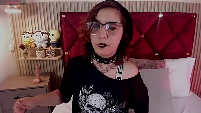 Chatroom XXX en direct de Kiri_Velvet