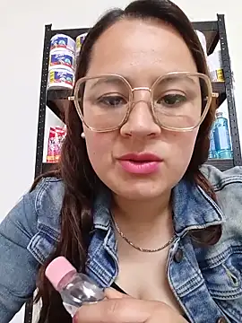 Chatroom XXX en direct de VANESSA__28