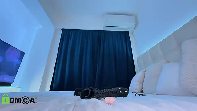 ScarlettTheGoddess' Live XXX Chat