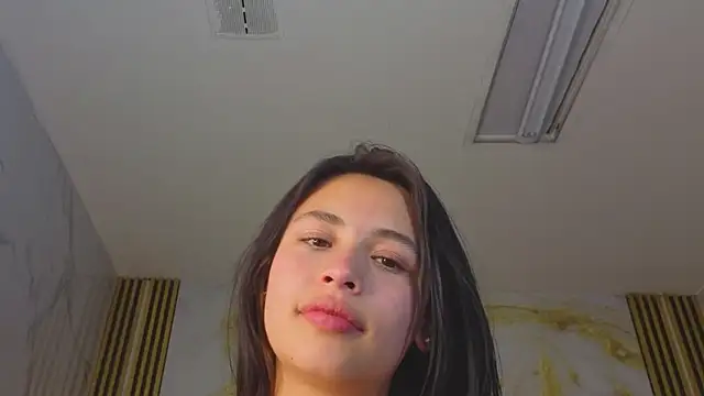 bonnie_1s Chat XXX in diretta
