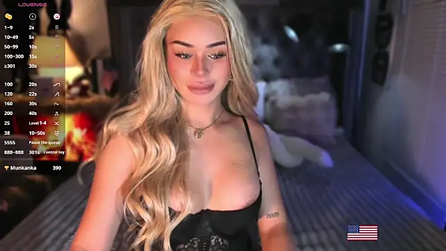 ZyraGoddes' Webcam Show