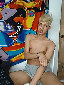 Alayn_sexy_ayes Show Webcam