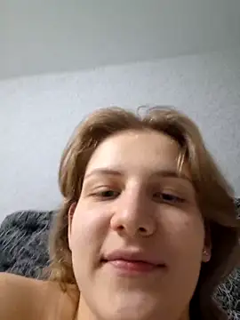 Chat +18 de mooniekiss ao vivo