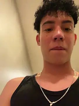 แชท XXX สดของ yoursexyjose