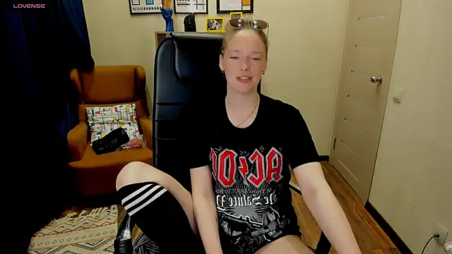Chat +18 de _fiona_Love ao vivo