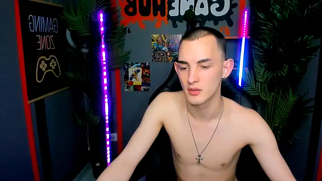Lucas_Moran Live XXX-chat