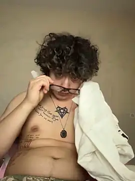 _ELIGOS_'s Webcam Show