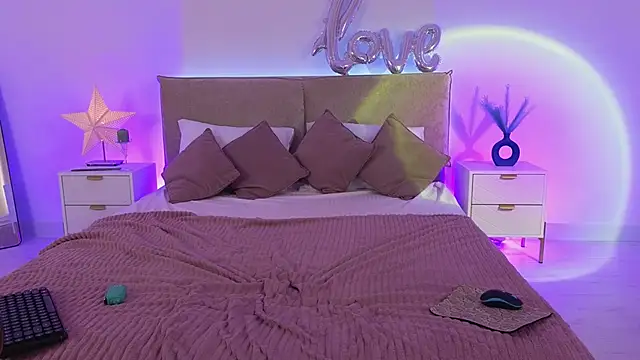Онлайн чат XXX Jules_night