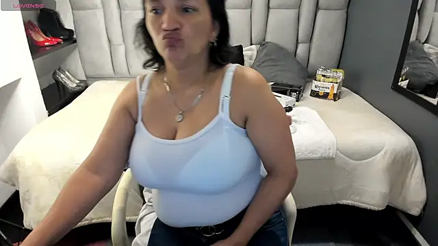 Chat XXX en directo de MarilynMiilf_