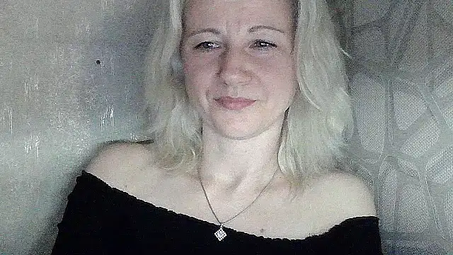 Pokazy przed kamerką – Katerina-Kissa