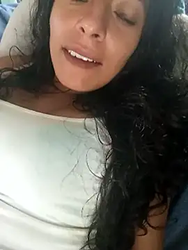 Kimkaly Chat XXX in diretta