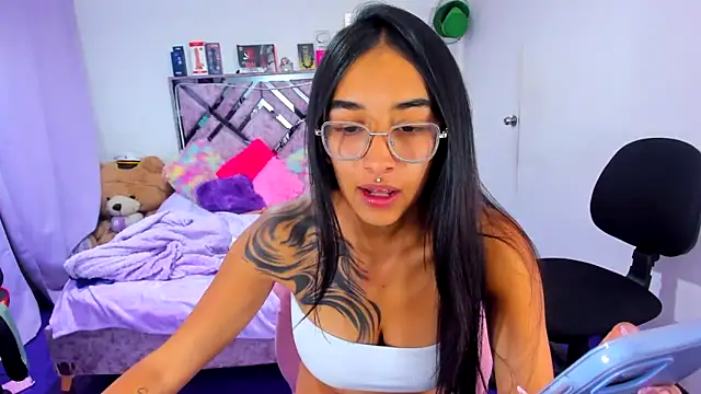 Chat XXX Live Luna_Analya