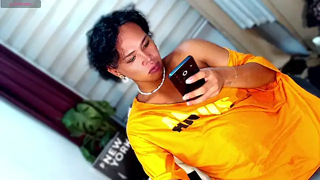 Winnie_Harllow Pertunjukan Webcam