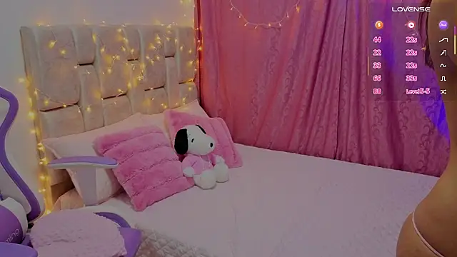Naomilaurentn Live XXX chat