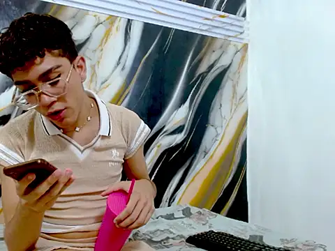 Show Webcam de LAYAN_FEMBOY