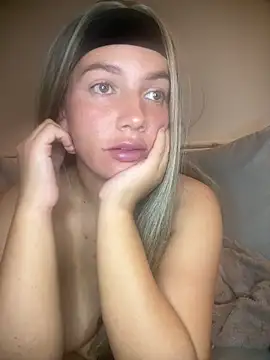 Webkamerová show little_lola_x