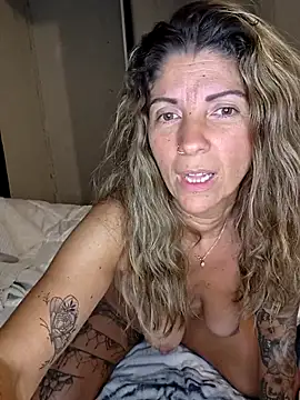 Dreamlove1 Show in webcam