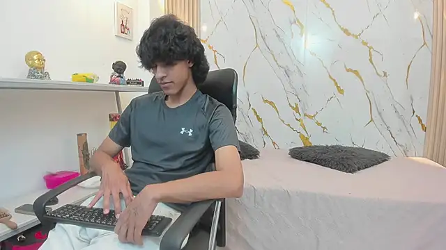 Chat XXX en directo de Zayn_Fox32