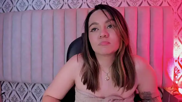 Sky_Junne live XXX chat