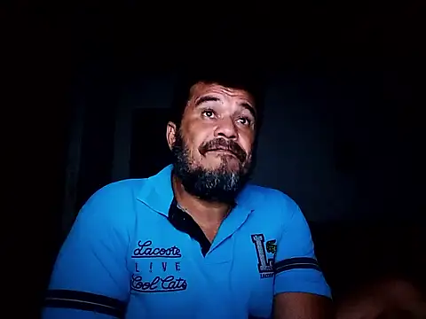 Show de tarra122 na webcam