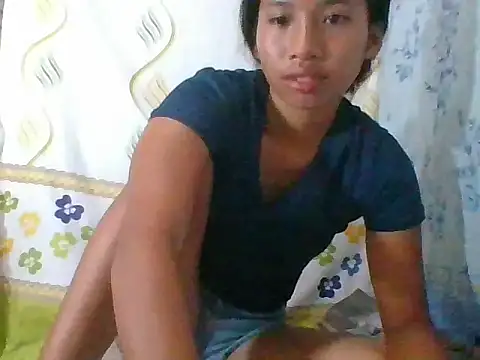 PinayBlackbeauty_18-18 Webcam-Show