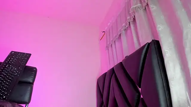 stephany_doll_'s Live XXX Chat