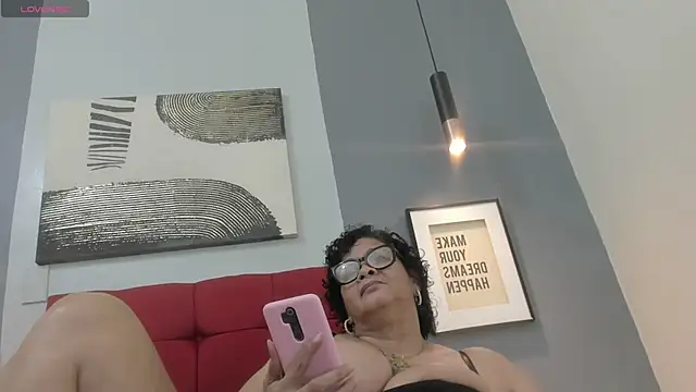 Chatroom XXX en direct de DinaDIRTY
