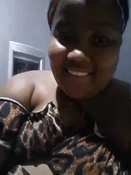 ChubbyMidgetxxx19 现场XXX聊天