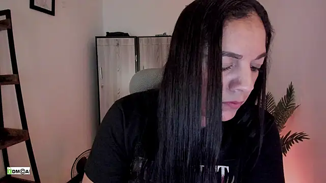 urcute_kitten Chat XXX live