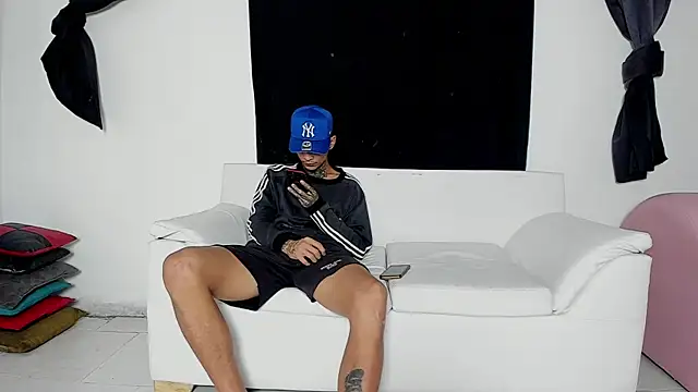 self_love46's Live XXX Chat